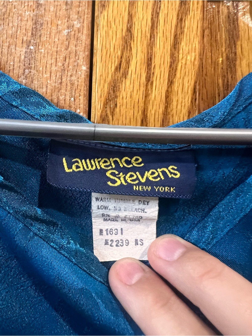 Vintage Lawrence Steven’s New York Blue Short-Sleeve Floral Jacquard Blouse - Picture 3 of 6